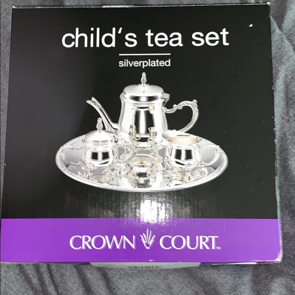 Child’s tea set (silver plated)